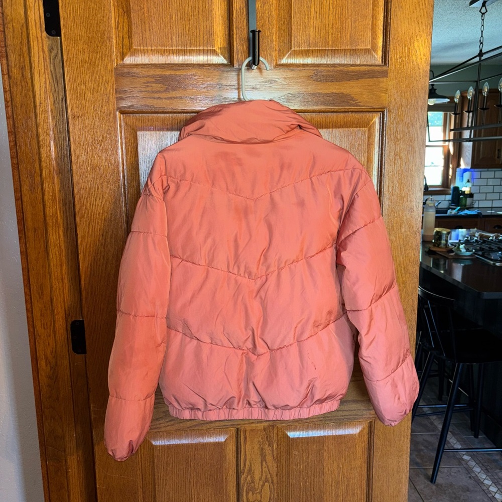 Daily Ritual Puffer Jacket - Picture 4 of 5